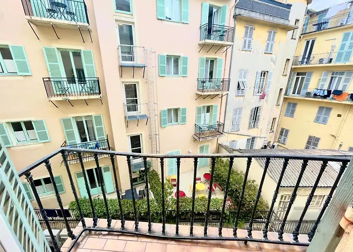 Calme Et Avec Clim 아파트 *